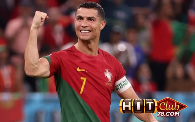 Cristiano Ronaldo - Tiền đạo xuất sắc nhất thế giới người Bồ